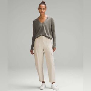 Lululemon Light Utilitech Cargo Pocket High-Rise Pant